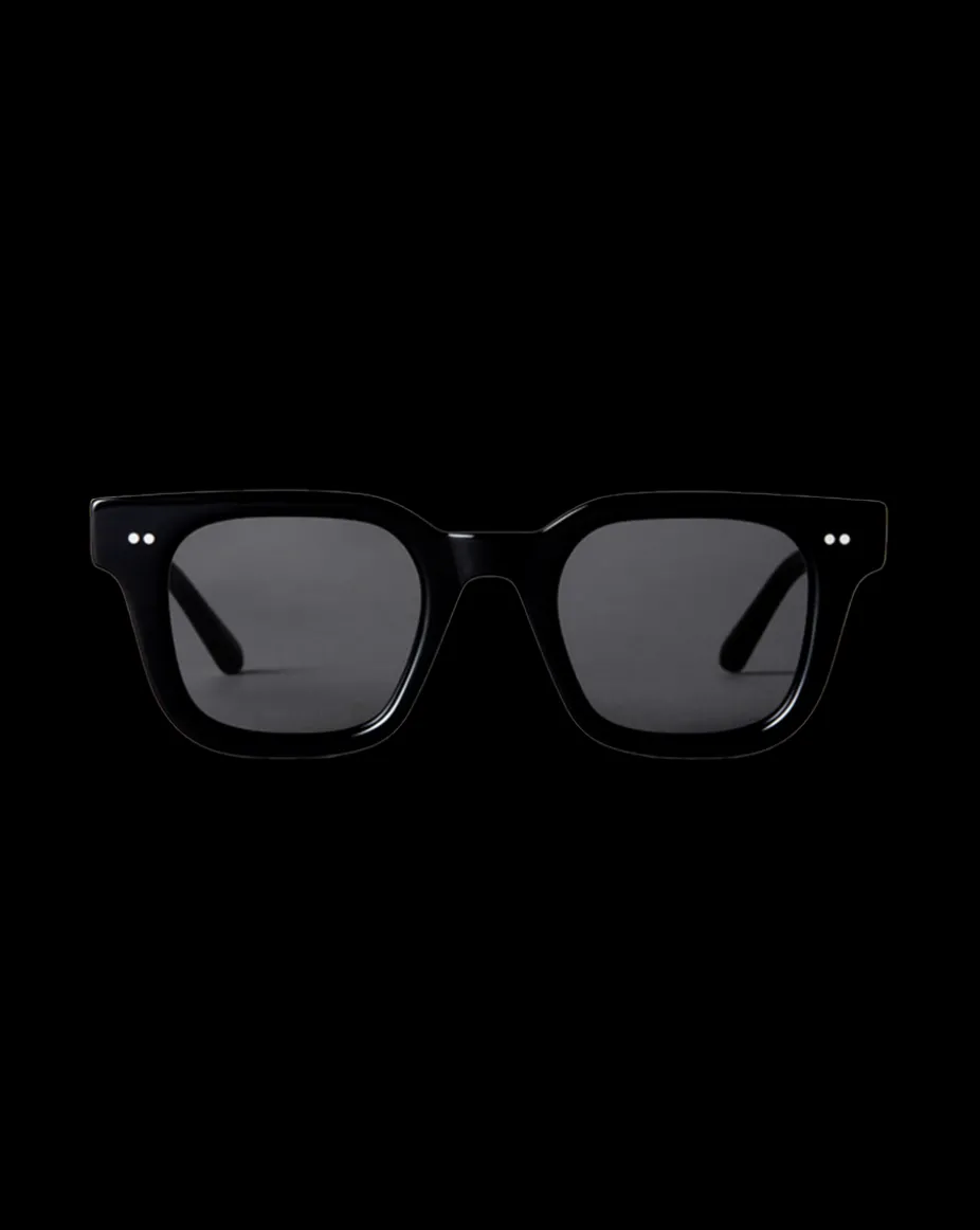 04 Sunglasses in Black