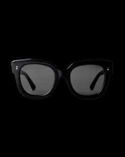 08 Sunglasses in Black