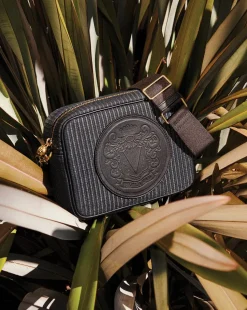 Crest Camera Bag in Black