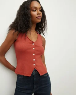 Hoorne Tank in Brick Red