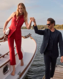 Orlinda Vest in Brick Red