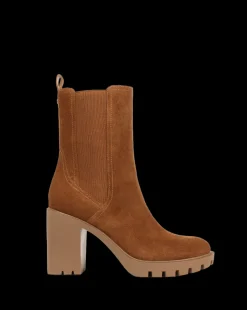 Riley Chelsea Bootie in Caramel